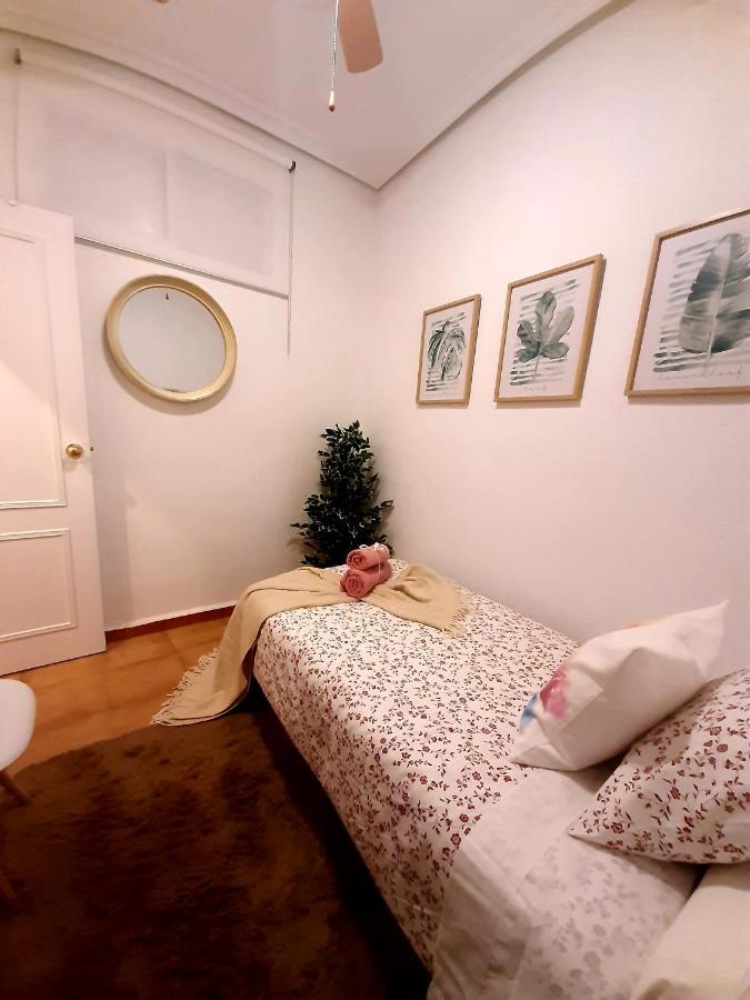 סביליה Bohemian & Suites Catedral -Parking מראה חיצוני תמונה