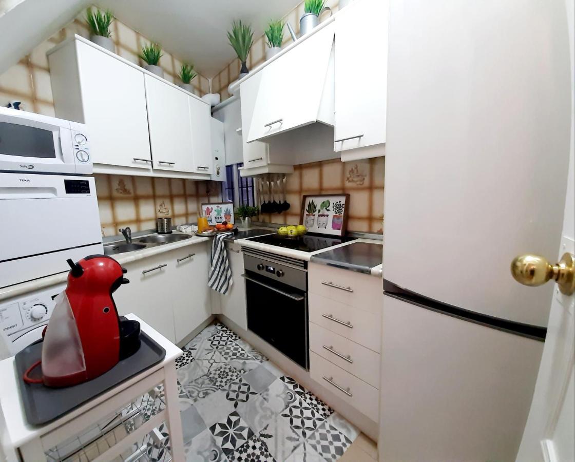 סביליה Bohemian & Suites Catedral -Parking מראה חיצוני תמונה