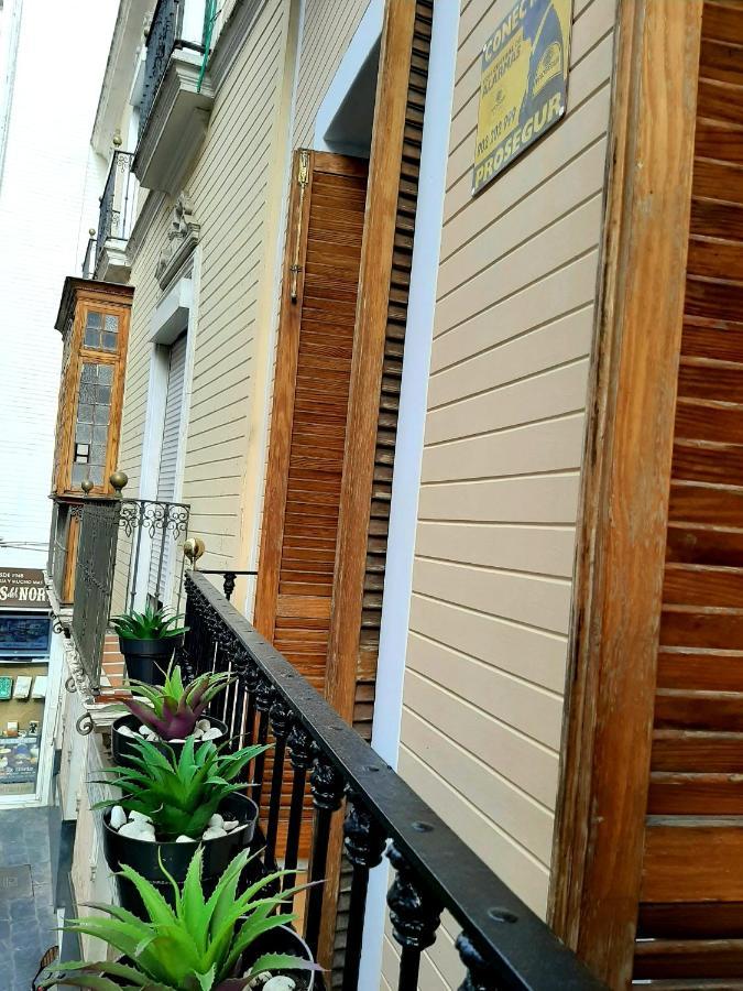 סביליה Bohemian & Suites Catedral -Parking מראה חיצוני תמונה